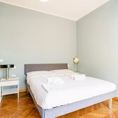 Apartamento Spacious New Apt - Centrale Milão